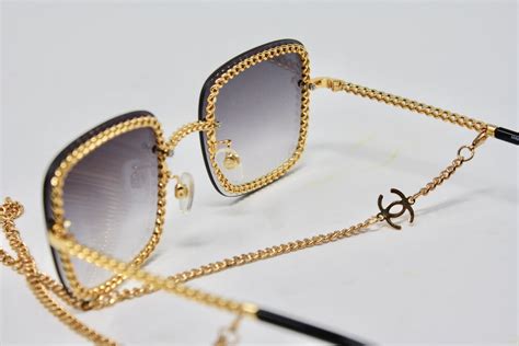 chanel sunglasses with chain.